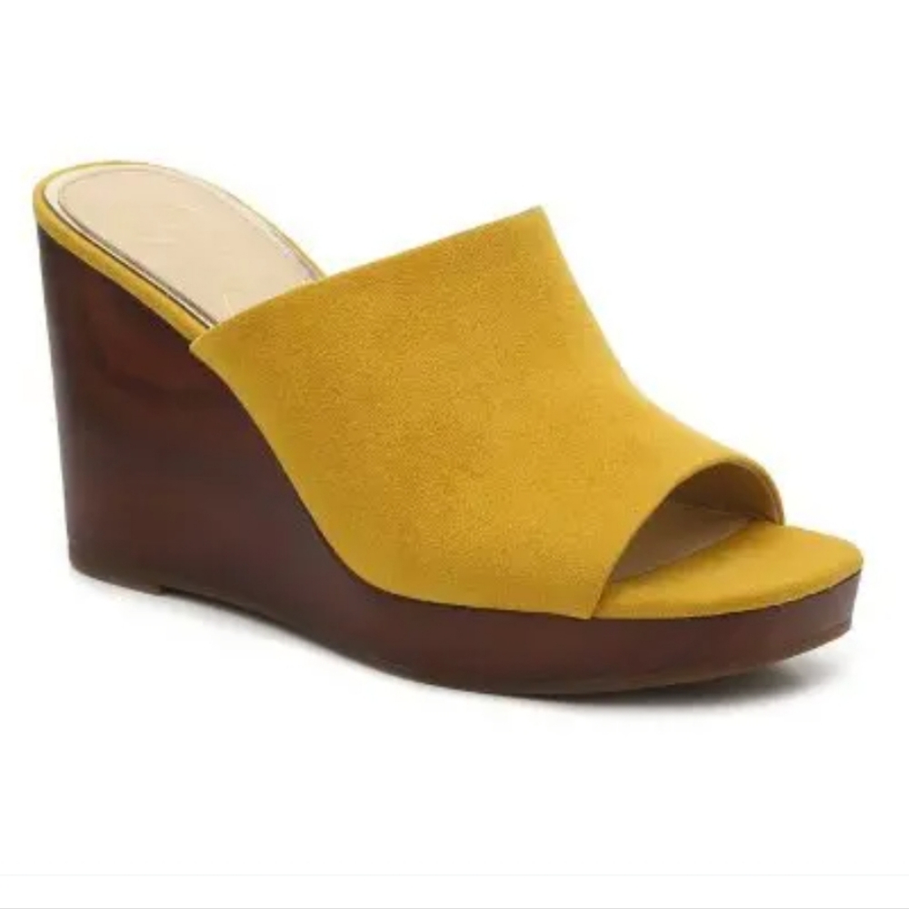 Jessica Simpson -Sheyna Wedges Size 8